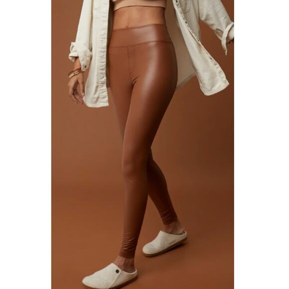 NWT AERIE OFFLINE Women's Brown Real Luxe Leather Leggings Size S - Picture 3 of 7
